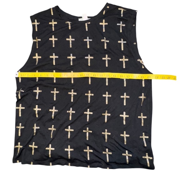 NWOT Black Cross Muscle Tee - Picture 5 of 7